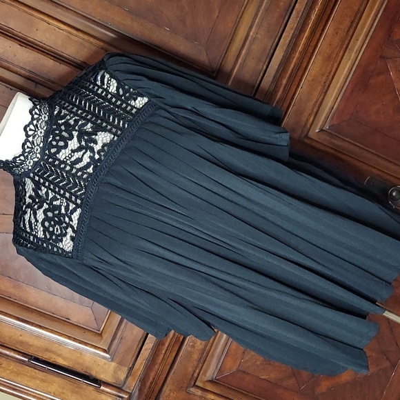 Cable & Gauge S/S Top - size Small - black - Picture 2 of 8